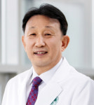 이대목동병원 심봉석 교수 오줌과 성(性) 칼럼집 출간…30년 경험 건강 지혜 담겨