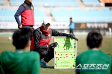 김길식 안산 감독 피, 땀, 눈물... 포기 모르는 근성축구 보여주겠다[인터뷰]