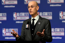 아담 실버 NBA 총재 리그 재개 구체적 플랜 없다, 상황은 부정적