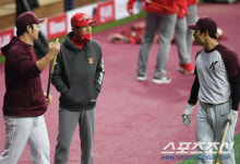 [SC영상] 염경엽-박병호, 팀은 달라도 옛정은 그대로!