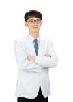 [칼럼] 디스크 질환, 정형외과 비수술적 치료와 척추 내시경 등의 시술로 수술 부담 덜어낼 수 있어