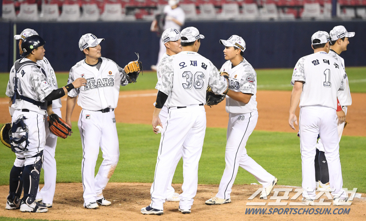 삼성, 7회 초에 집중력 발휘해 두산 꺾고 3연패 탈출 완승 (13-2)