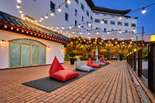 물놀이·네일 케어·콘서트 등 이색 놀거리…코오롱 호텔·리조트 K-호캉스 프로모션 진행