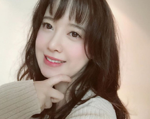 구혜선, 11kg 다이어트→46.7kg 달성 인증…러블리+동안 미모 과시 | 포토뉴스