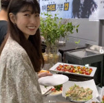 수지, 뷔페 서포트에 행복 배 터지게 먹을 게 많아..풀은 패스 취향 확실