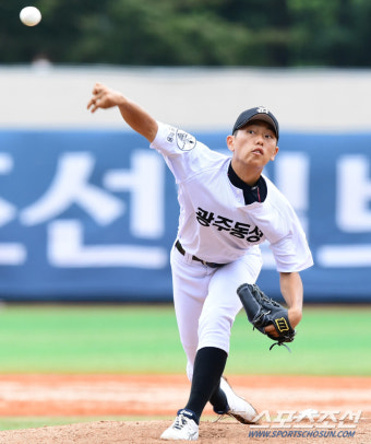 [포토] 동성고 신헌민 '리드는 내가 지킨다'