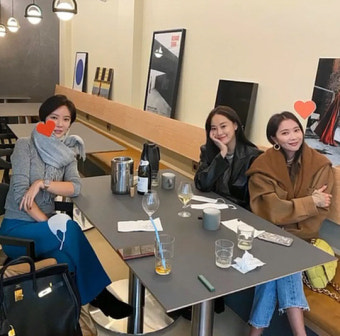 황정음, 이혼 후 첫 근황…야윈 모습에도 '밝은 표정'