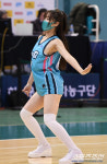 [포토] 치어리더 열정적인 댄스 응원