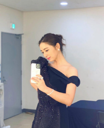 이민정, 실물은 이런 느낌…'이병헌'이 반한 미소 [in스타]