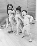 윤상현♥메이비 삼남매, 내복 입은 귀요미들 이건 무슨 포즈