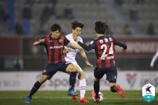 1593일만에 부활한 수원 더비, 아무도 웃지 못했다