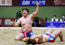 베테랑 박성윤, 데뷔 14년 만에 생애 첫 한라장사 우승