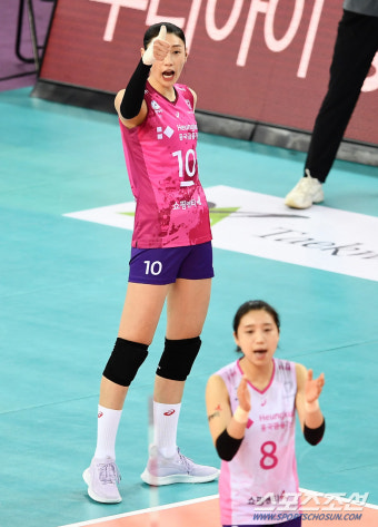 ’하얗게 불태웠다’ 김연경의 헌신이 빛났던 봄 배구 [SC스토리]