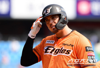 [SC초점]'ML 69홈런→KBO 0홈런' 한화 힐리, 언제쯤 '손맛' 볼까
