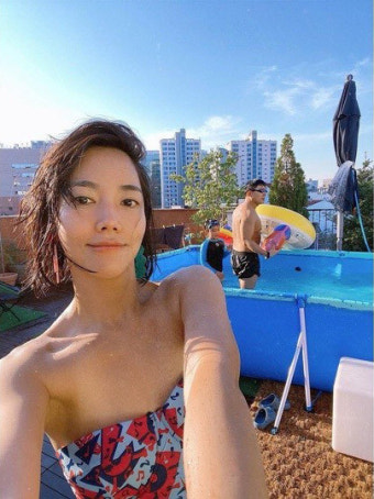 이범수이윤진, 으리으리한 자택서 즐기는 물놀이..워터파크가 따로 없네