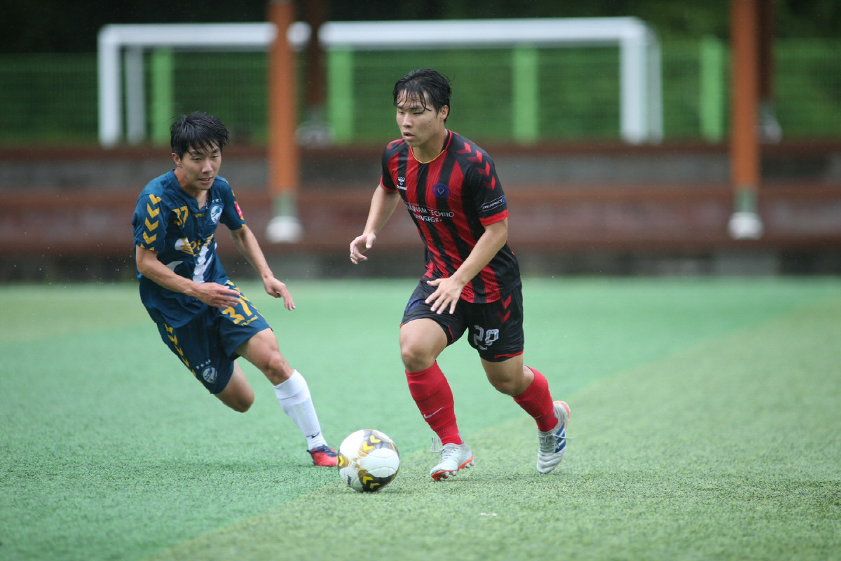 제61회 추계대학축구연맹전, 태백시에서 활기찬 분위기 속 개최 중