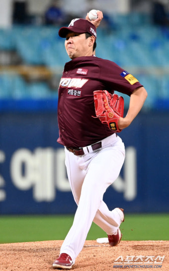 [포토] 정찬헌, 직구를 받아라!