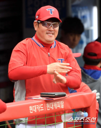 진갑용 수석코치 승격, 김종국 감독 보좌한다, 정명원 투수코치 2군 감독에 선임