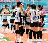 [포토] 3-0 패배 IBK기업은행, 마음을 다잡고