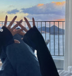 이솔이 ♥박성광과 호텔 침대 위..큼지막한 결혼 반지 자랑