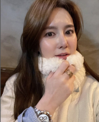 '안정환' 이혜원, 딱 봐도 부티가 엄청나…손목에 걸친 시계+반지로 '럭셔리'