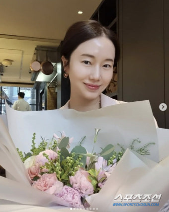 '역대 최고 피부 갱신 중' 이정현, 미모+남편 사랑 '염장질'?(ft.결혼 3주년)