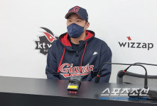 1499일만의 연타석 홈런 56억 2루수, 3년만의 恨풀까? 사직응원 기대된다 [인터뷰]