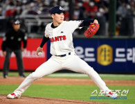 '랜덤제구 극과극' 또 4이닝 못채운 김진욱. 구체화되는 롯데의 불안감 [부산리포트]