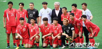 [포토] 히딩크 감독과 2002월드컵 4강 주역들