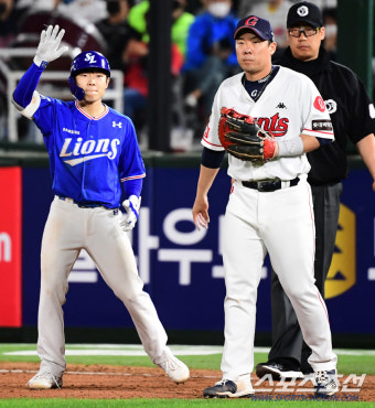 0:4→7:4. 발야구로 뒤집은 삼성, 사직 롯데전 4연승. 화요일 5연패도 벗어났다[부산 리뷰]