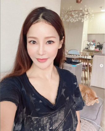 미나류필립, '17살 차' 무색한 비주얼…대학생 커플 느낌