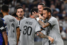 네이마르X메시X음바페 연속골 PSG,감바에 6대2 대승...日투어 3전승