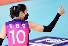 김연경이 뜨자 입석까지 팔렸다. 코보컵 매진 이끈 배구여제의 인기[순천 현장]