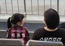데뷔전,멀티골지소연이 지소연했다! 수원FC,보은에 3대0승...시즌 최다관중 운집[WK리그 17R]