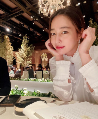 이민정, 손연재 결혼식도 참석한 '황금 인맥'..꽃과 꽃이 만났네