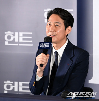 [공식] '헌트' 이정재 감독, 집중호우 보도로 무산된 '뉴스룸' 오늘(26일) 출연 성사