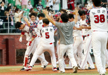37안타-9홈런-27점 혈투…간절했던 SSG, 우승 매직넘버 12[인천 리포트]
