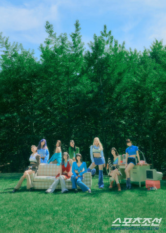 트와이스, '아메리칸 뮤직 어워드' 첫 노미네이트로 글로벌 인기 재입증…내달 5일 7주년 팬미팅 진행!