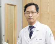 피부 아래 부드러운 혹 표피낭종, 쉽게 재발해 치료 권장