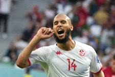 [월드컵]에릭센 지워버린 튀니지의 Mr.에브리웨어 라이도우니…대회 첫 0대0 무