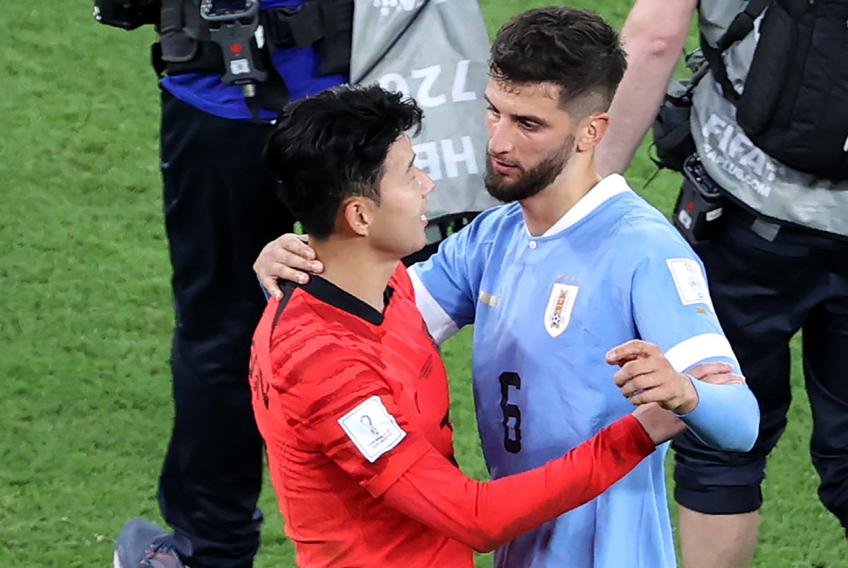 벤탄쿠르, 손흥민 인종차별 발언에 FA, 12경기 출전정지 가능성
