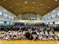 메이저리거가 밝힌 영어 비법은?…학생·교사 열광한 모교 방문