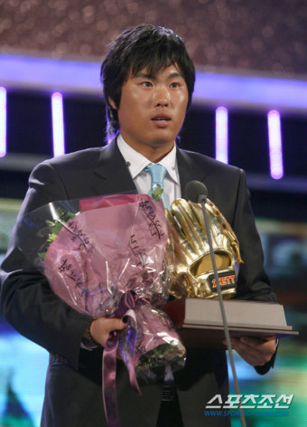 2006년 류현진이 마지막... 이정후 강백호도 실패한 고졸신인 GG 수상. 내년 신인이 한 풀까[SC초점]