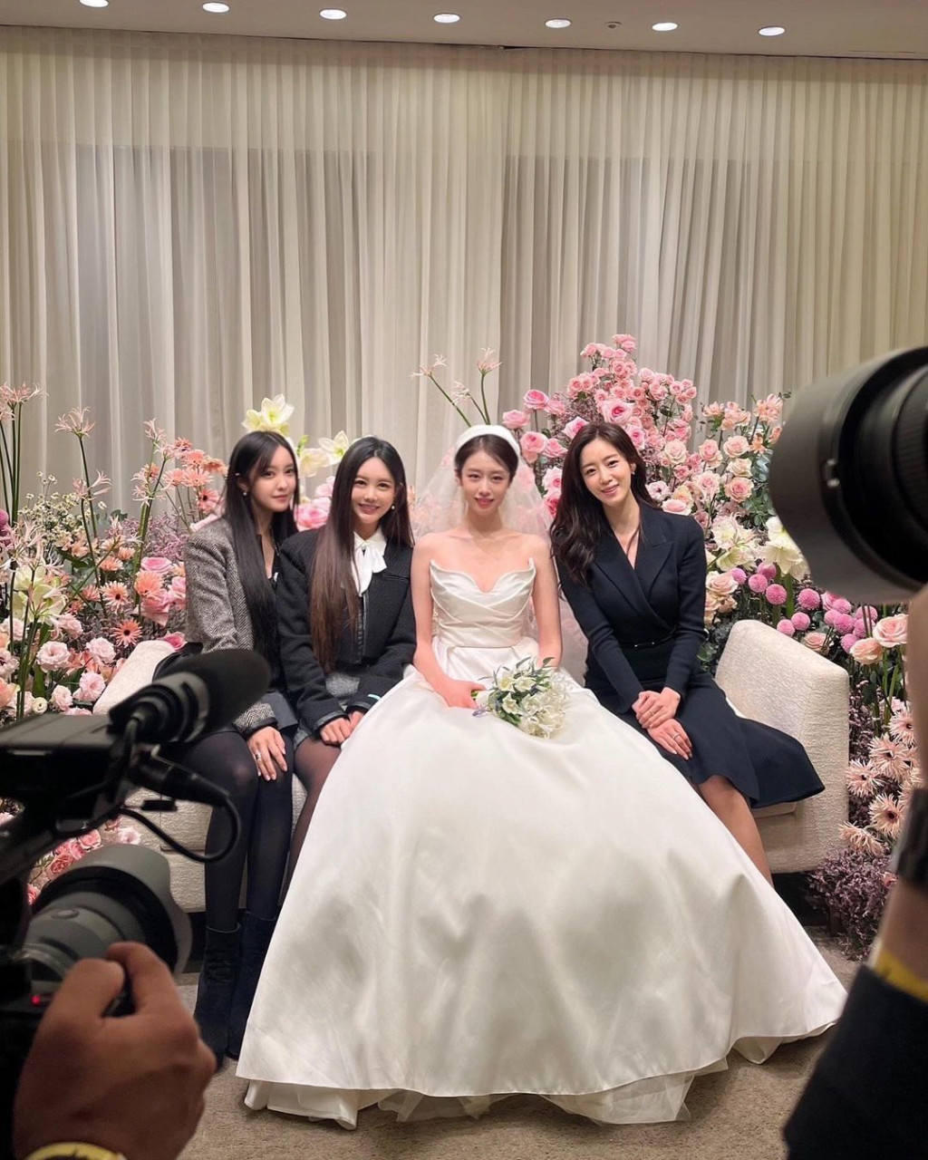 티아라 출신 효민, 4월 6일 서울서 결혼식··금융업계 비연예인과 약혼