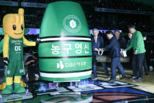 KBL 메가히트 상품 농구영신. 스케줄 배려가 필요하다