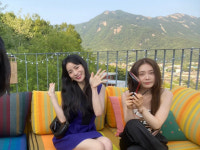 더 글로리 과몰입 SNS 그 옷 너 가져 선물이야→반전 러블리