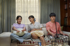 [SC초점] 전도연♥정경호만? 일타 스캔들 오의식·노윤서·이봉련 찐 가족愛