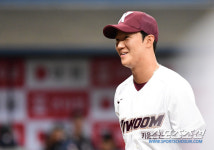 도쿄돔 아닌 고척돔에서 웃다 WBC 출전 못한 안우진, 연습경기 퍼펙트 피칭[고척현장]