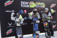 [창간33주년 인터뷰]세계를 놀라게 한 스노보드 신동 최가온의 특별한 꿈 금메달? 올림픽서 즐기기!