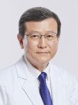 풀스윙·뒤땅치기에 어깨 통증, 골프 손상 예방하려면?
